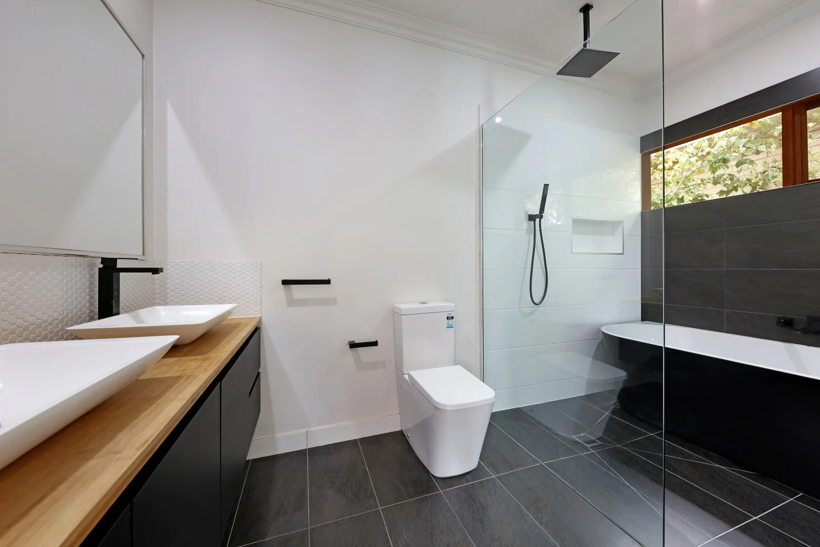 Additional image 7 of 877 Centre Road, Bentleigh East VIC 3165