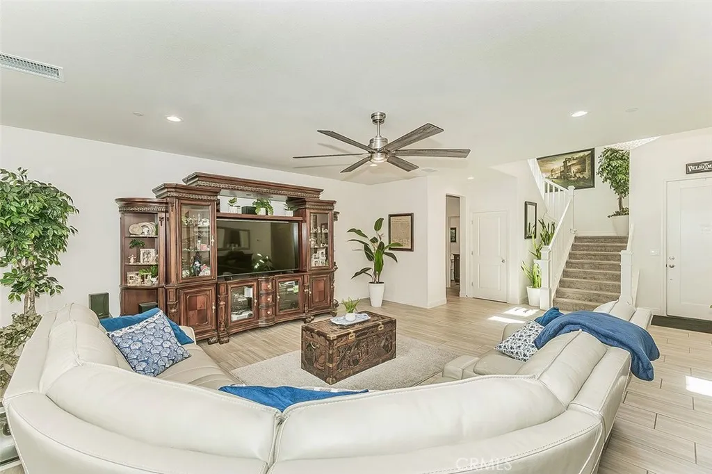 Additional image 10 of 877 Treasure Hills Dr, Madera, CA 93636