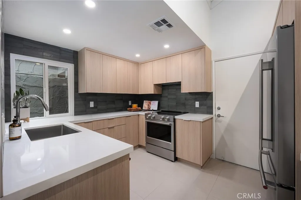 Additional image 43 of 2255 Miramonte W Unit D, Palm Springs, CA 92264