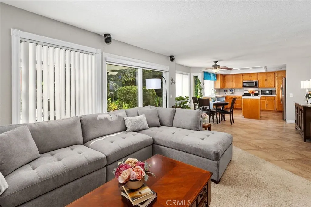 Additional image 71 of 305 Mission Grove Pkwy N, Riverside, CA 92506