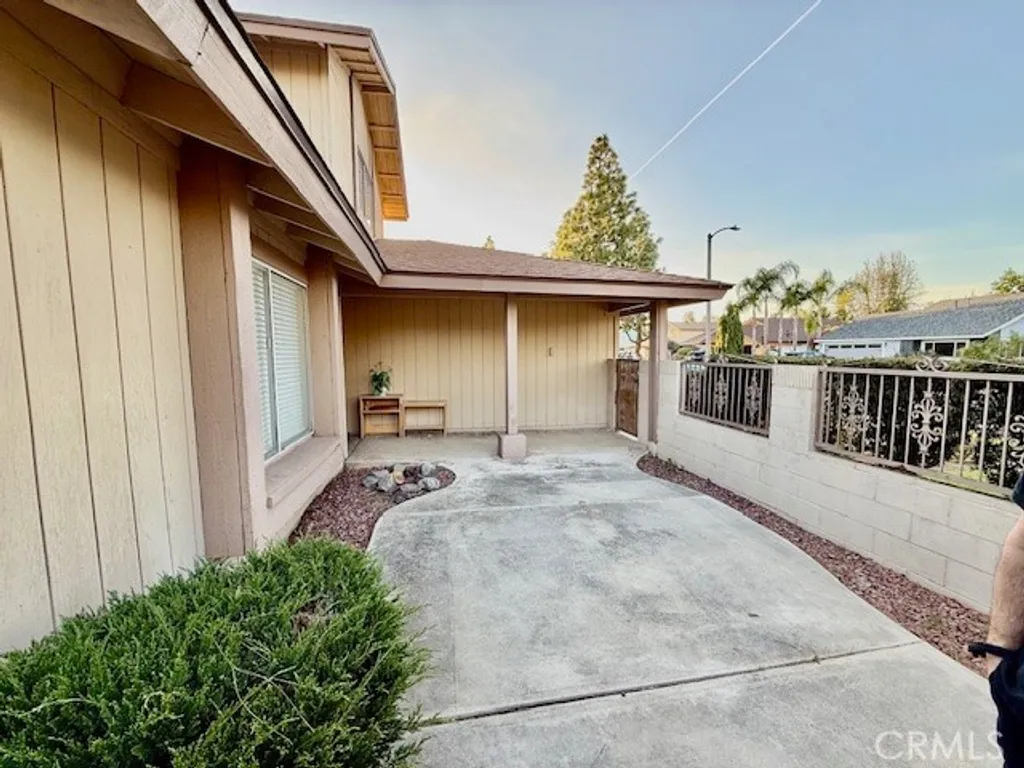 Additional image 4 of 1822 W Moore Ave, Santa Ana, CA 92704