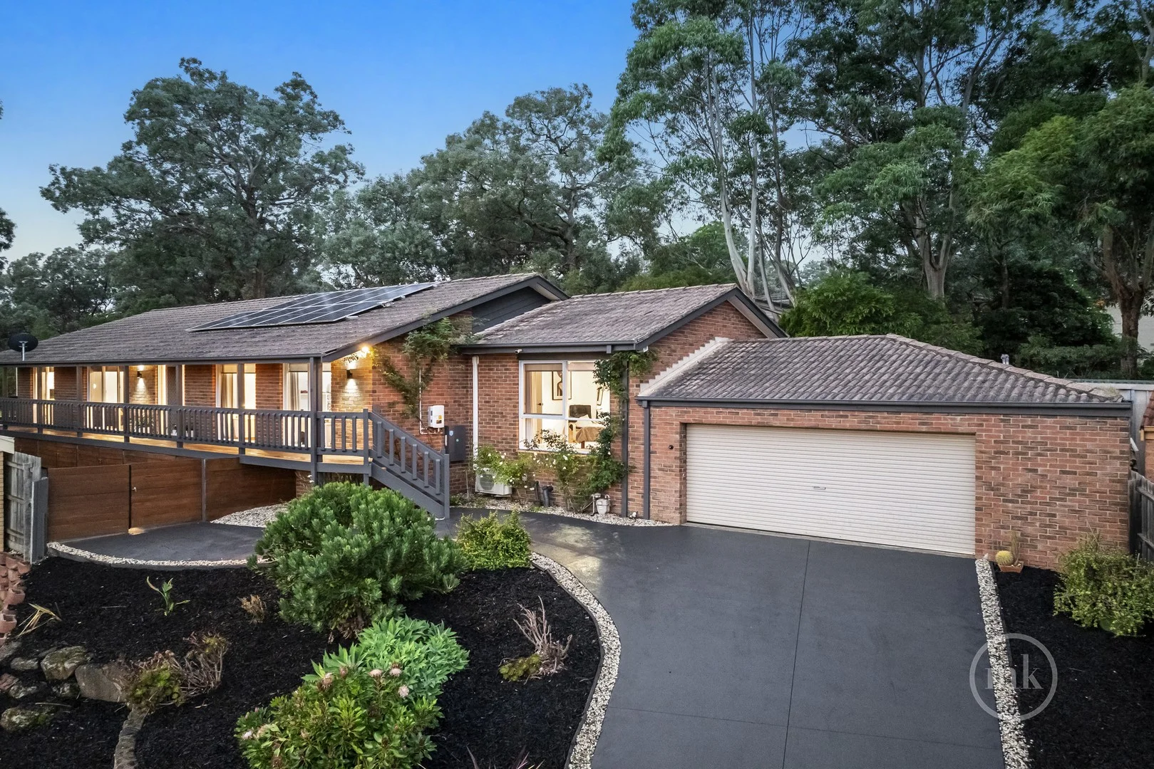 13 Cambrian Court, Eltham North VIC 3095