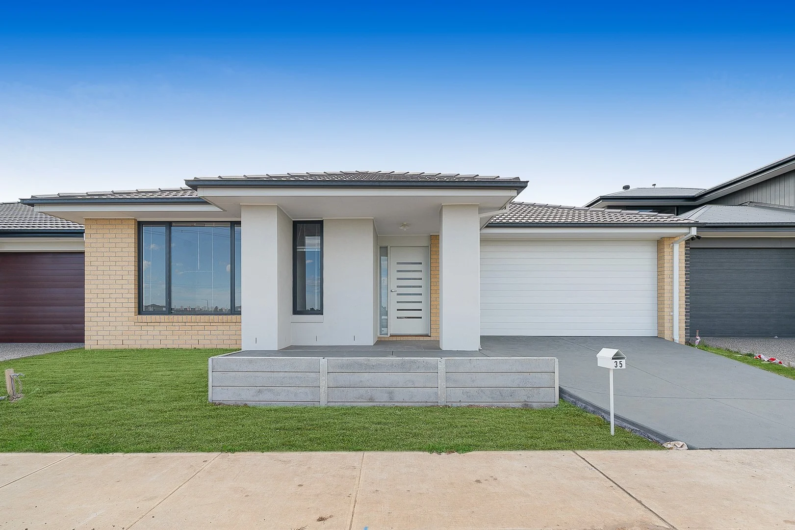 35 Villa Doria Drive, Clyde North VIC 3978