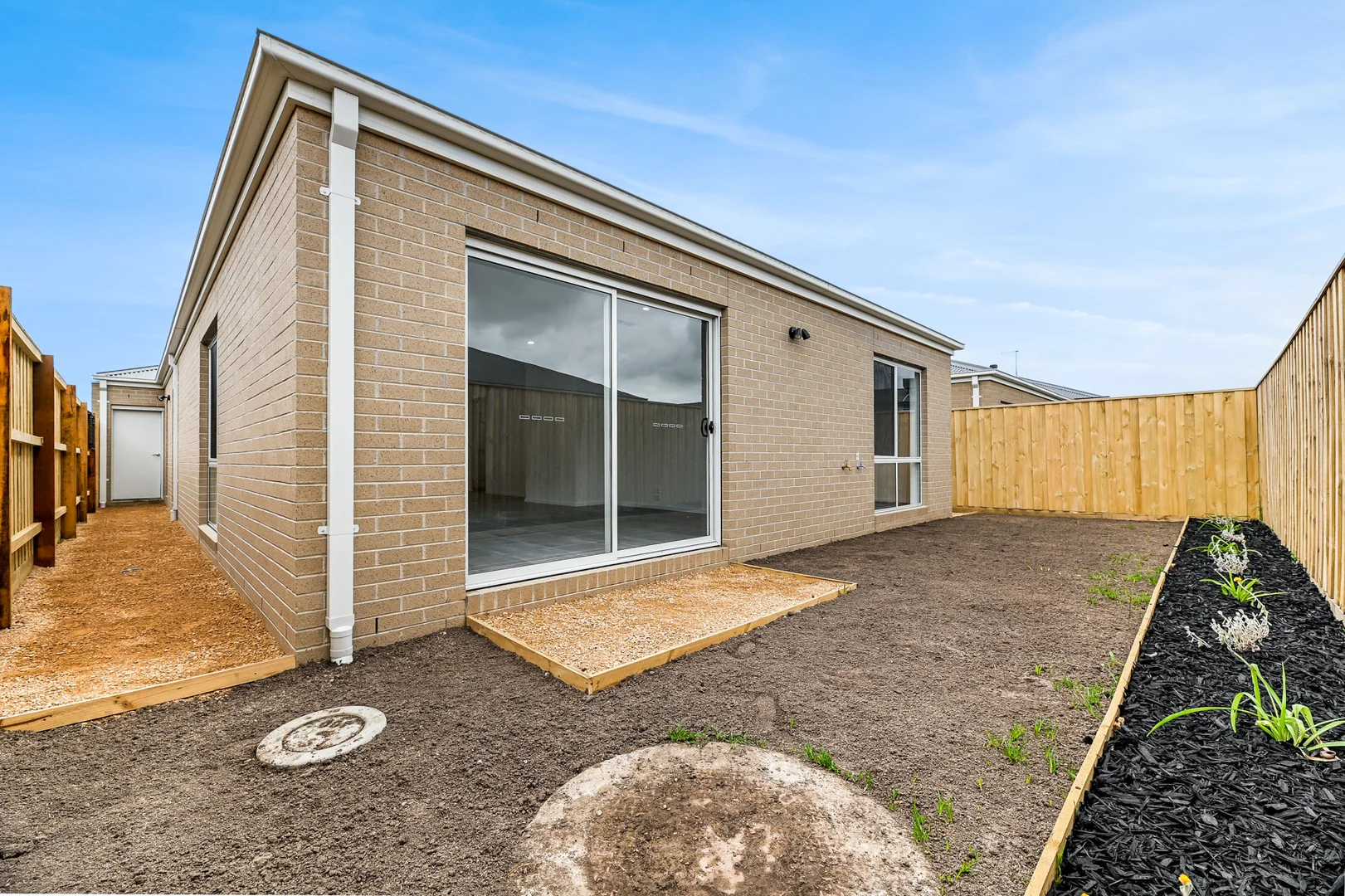 Additional image 9 of B/19 Monica Way, Beaconsfield VIC 3807