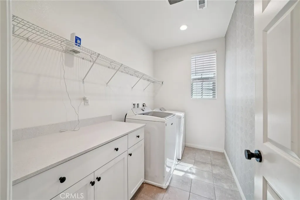 Additional image 107 of 618 S Brampton Lane, Rialto, CA 92376