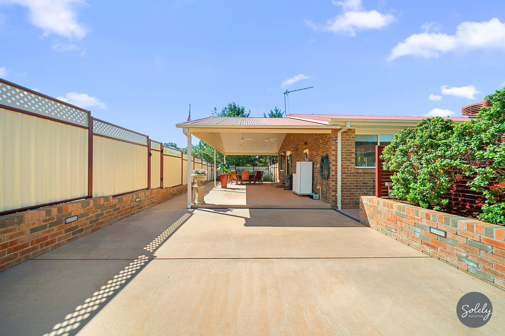 Additional image 17 of 2 Fingleton Crescent, Gordon ACT 2906