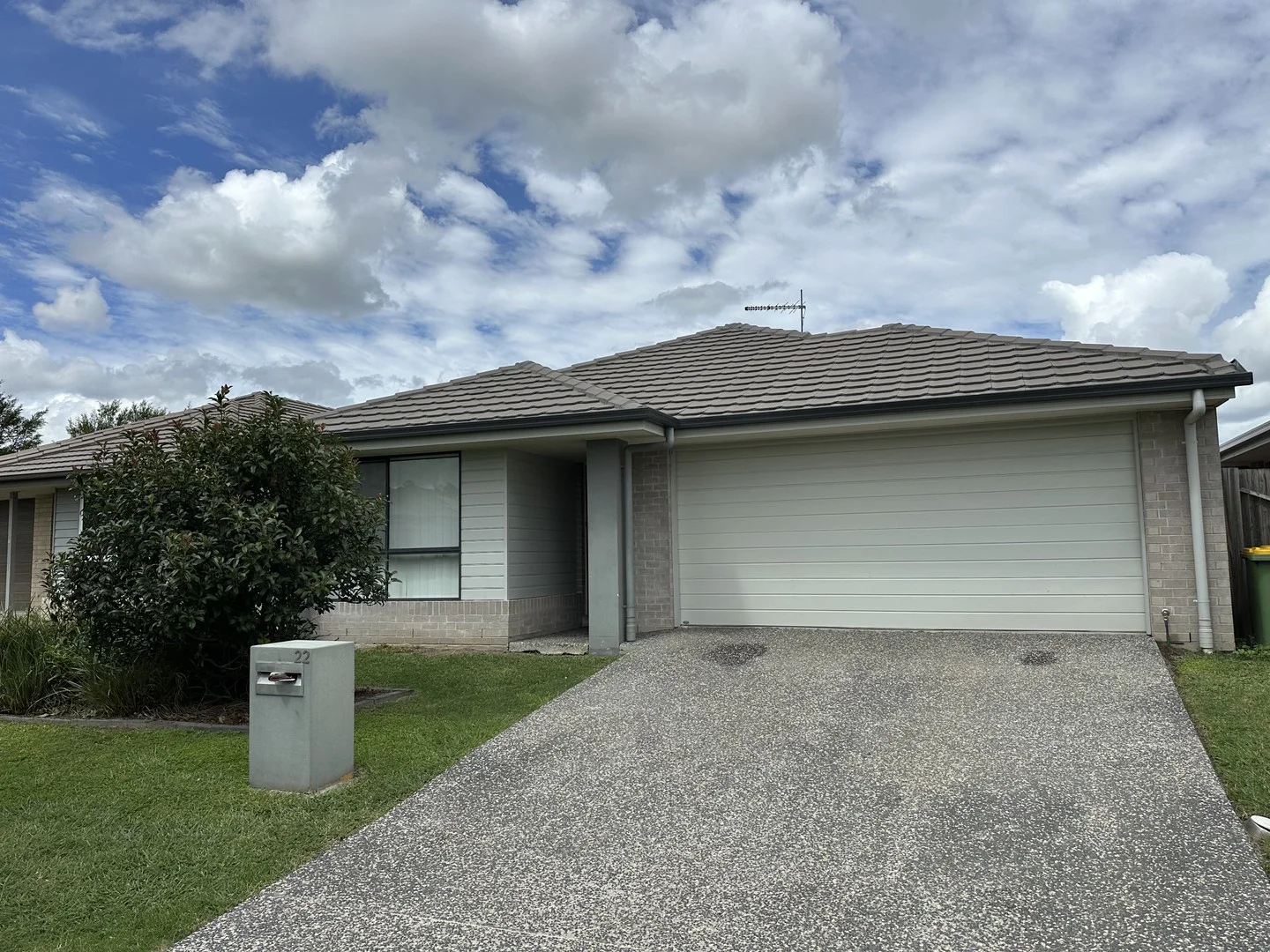 22 Alexander Street, Walloon QLD 4306