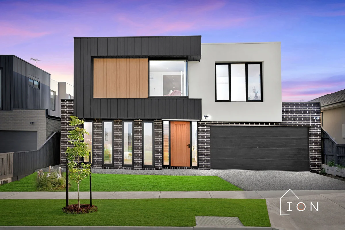 26 Koalas Circuit, Clyde North VIC 3978