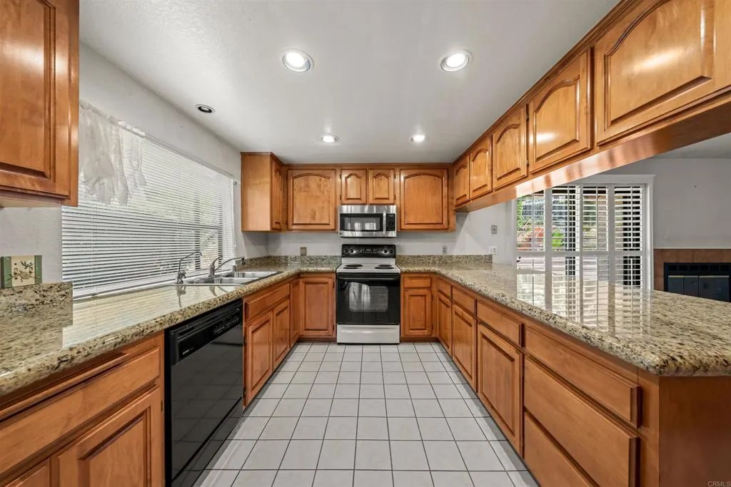 Additional image 6 of 1367 Heritage Court, Escondido, CA 92027
