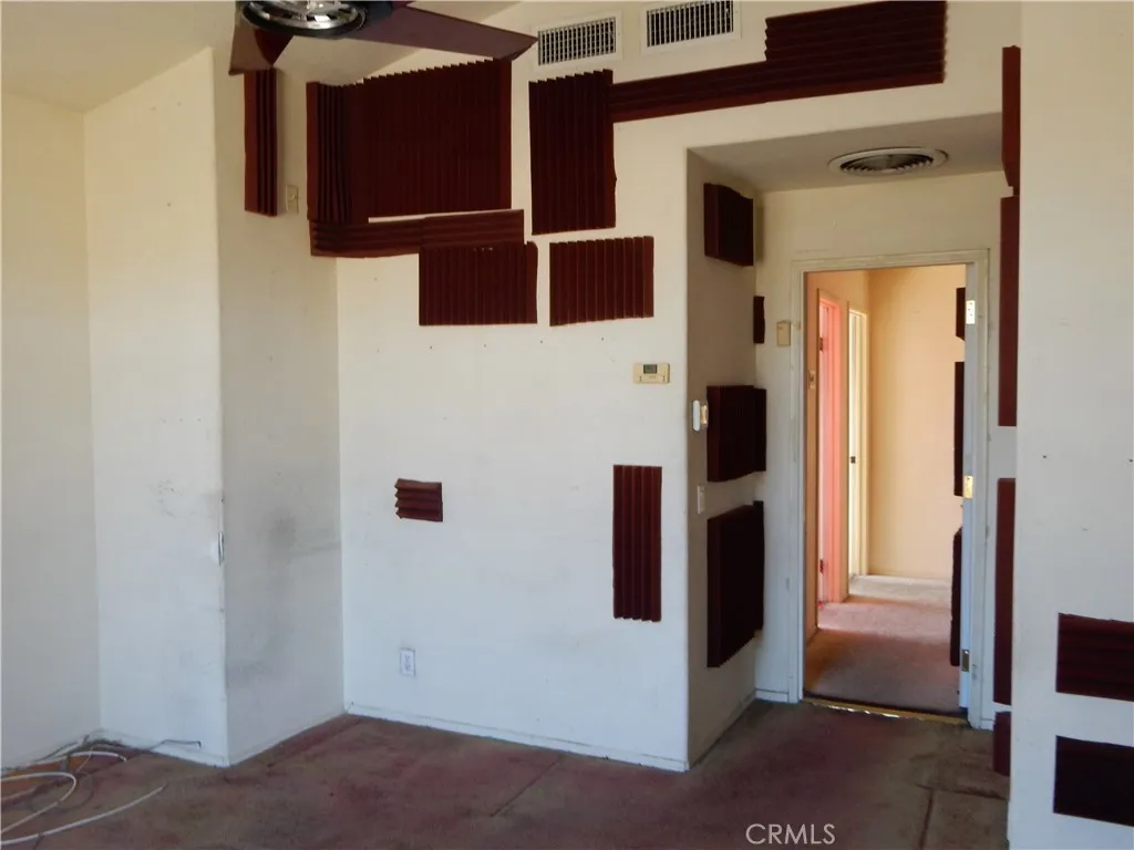 Additional image 90 of 2819 W Calle Celeste Dr, Rialto, CA 92377