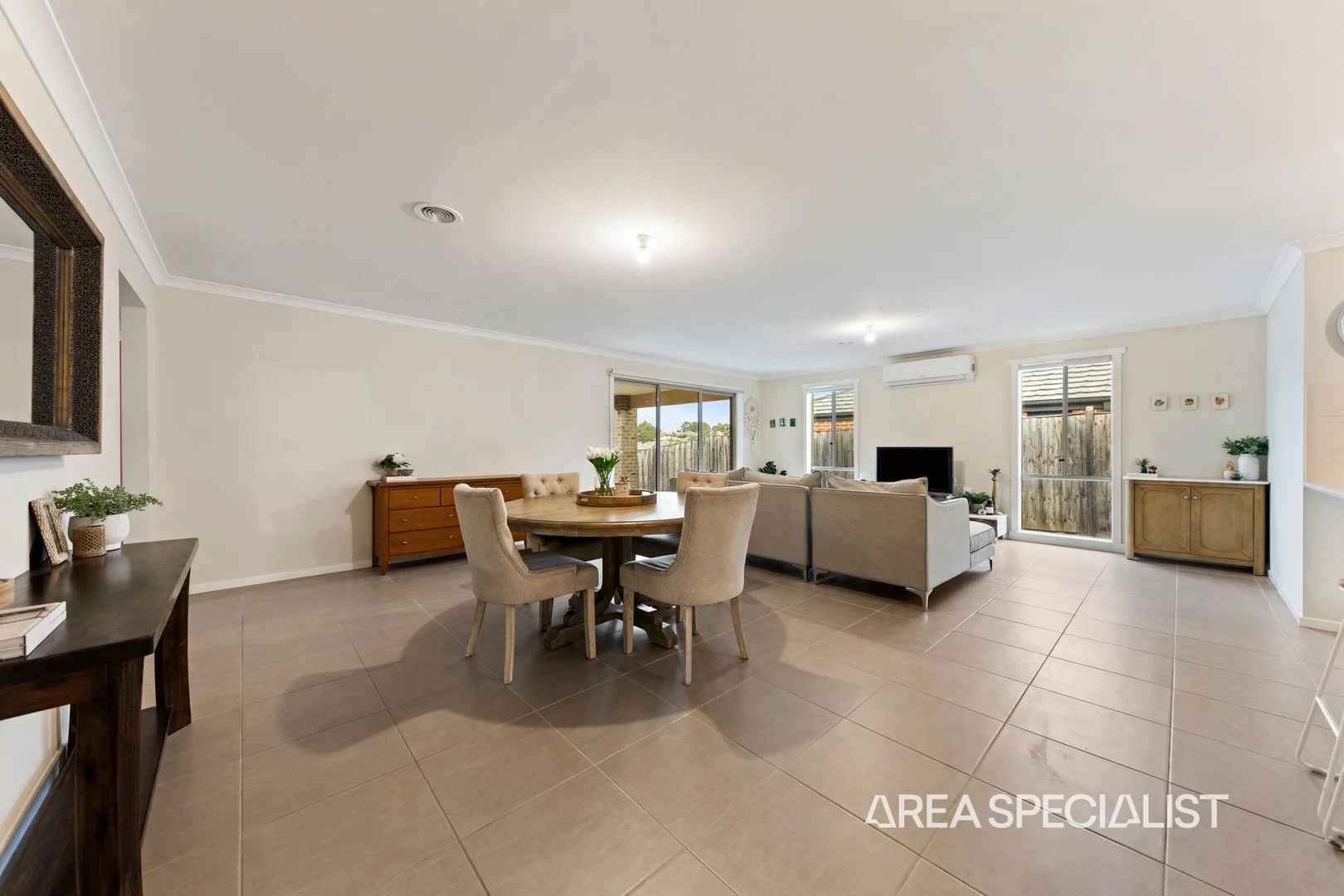 Additional image 3 of 41 Meadowlea Crescent, Pakenham VIC 3810