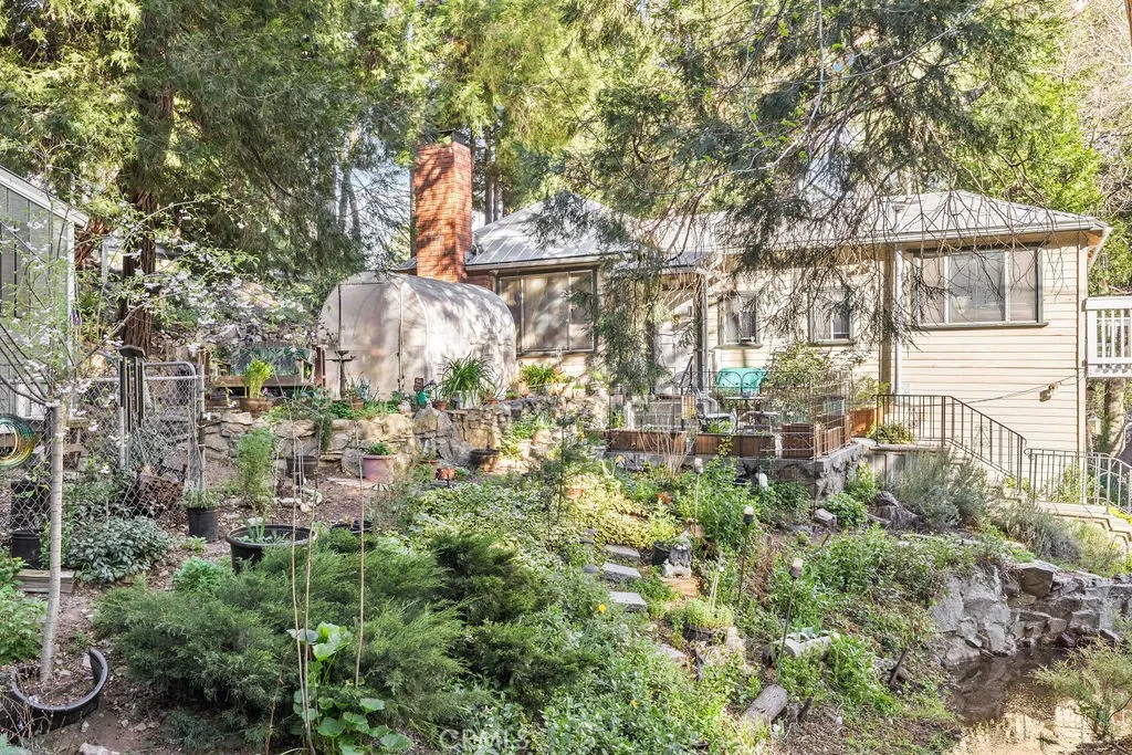 23328 Brookside Rd Road, Crestline, CA 92325 photo 5