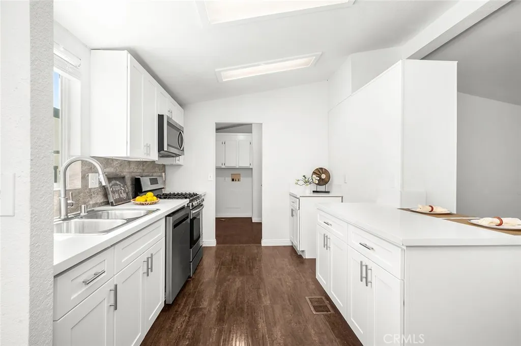 Additional image 54 of 10412 Comstock Rd, Corona, CA 92883