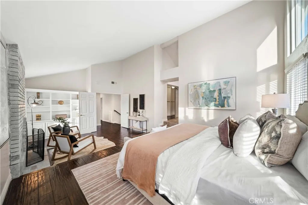 Additional image 31 of 41 Hermosa, Irvine, CA 92620