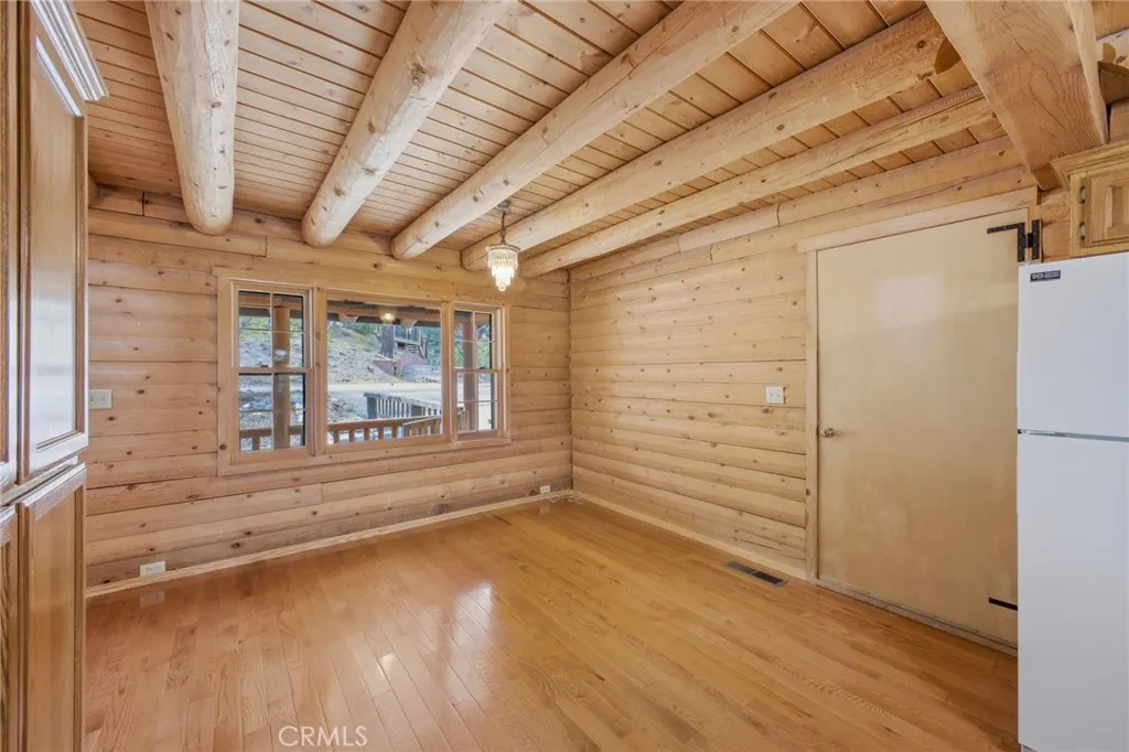 Additional image 46 of 33052 Donner Ln, Running Springs, CA 92382