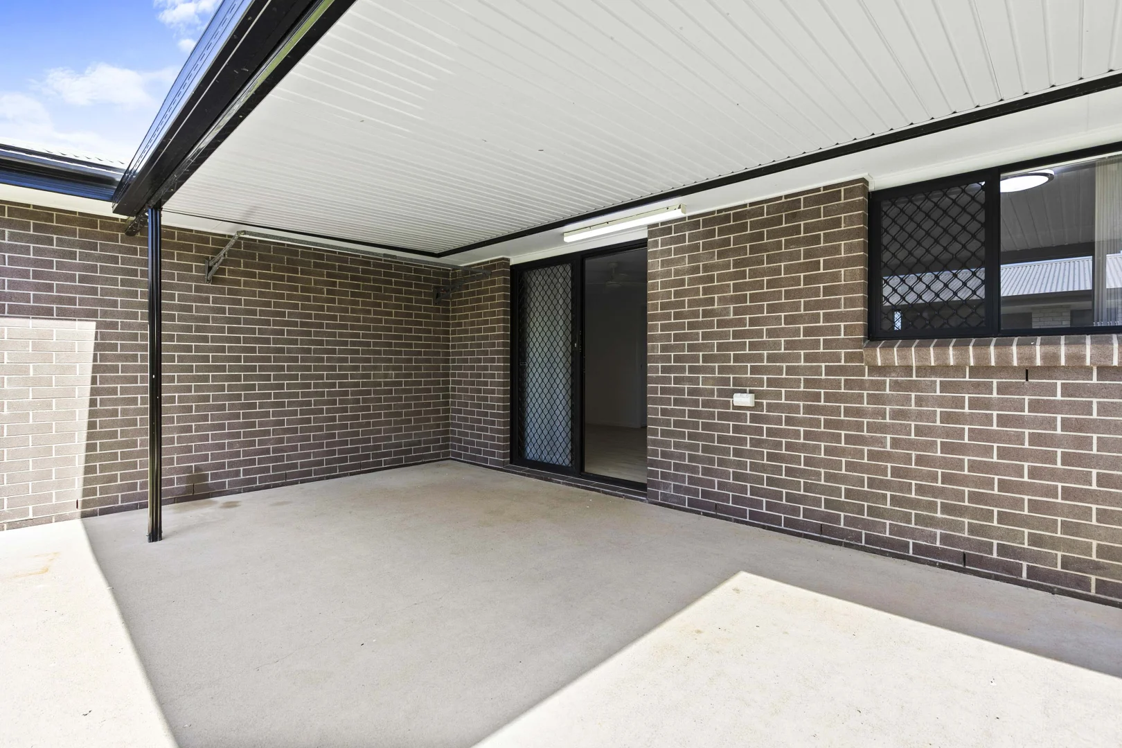 Additional image 17 of 24 Larissa Way, Urangan QLD 4655