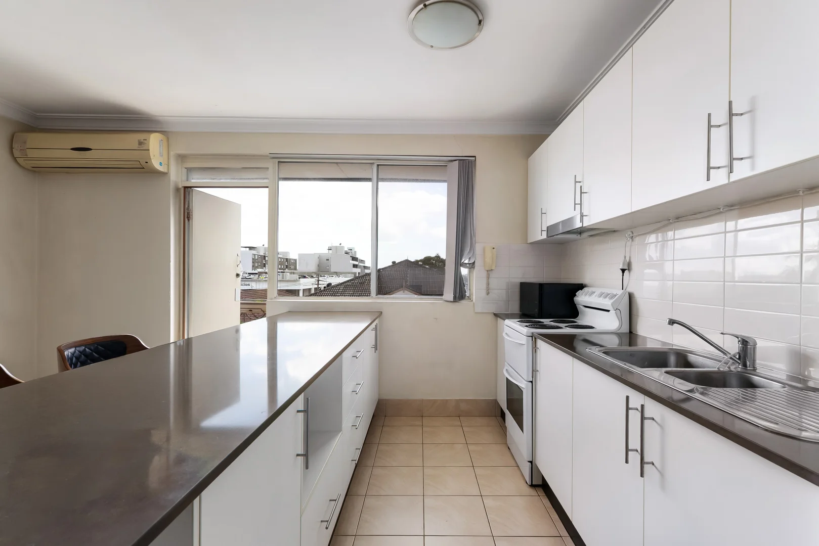 Additional image 3 of 10/16 Northcote Street, Canterbury NSW 2193