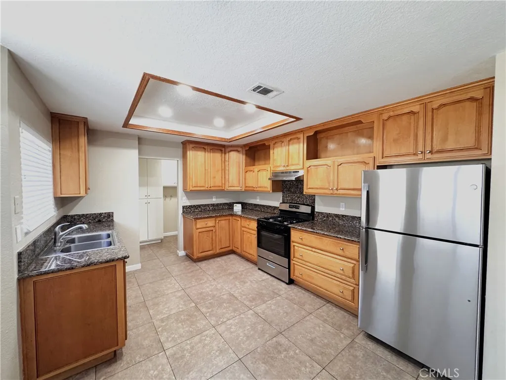 Additional image 7 of 2344 N Teakwood Avenue, Rialto, CA 92377
