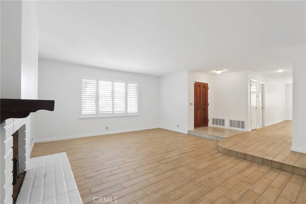 Additional image 3 of 121 S Connie Circle, Anaheim, CA 92806