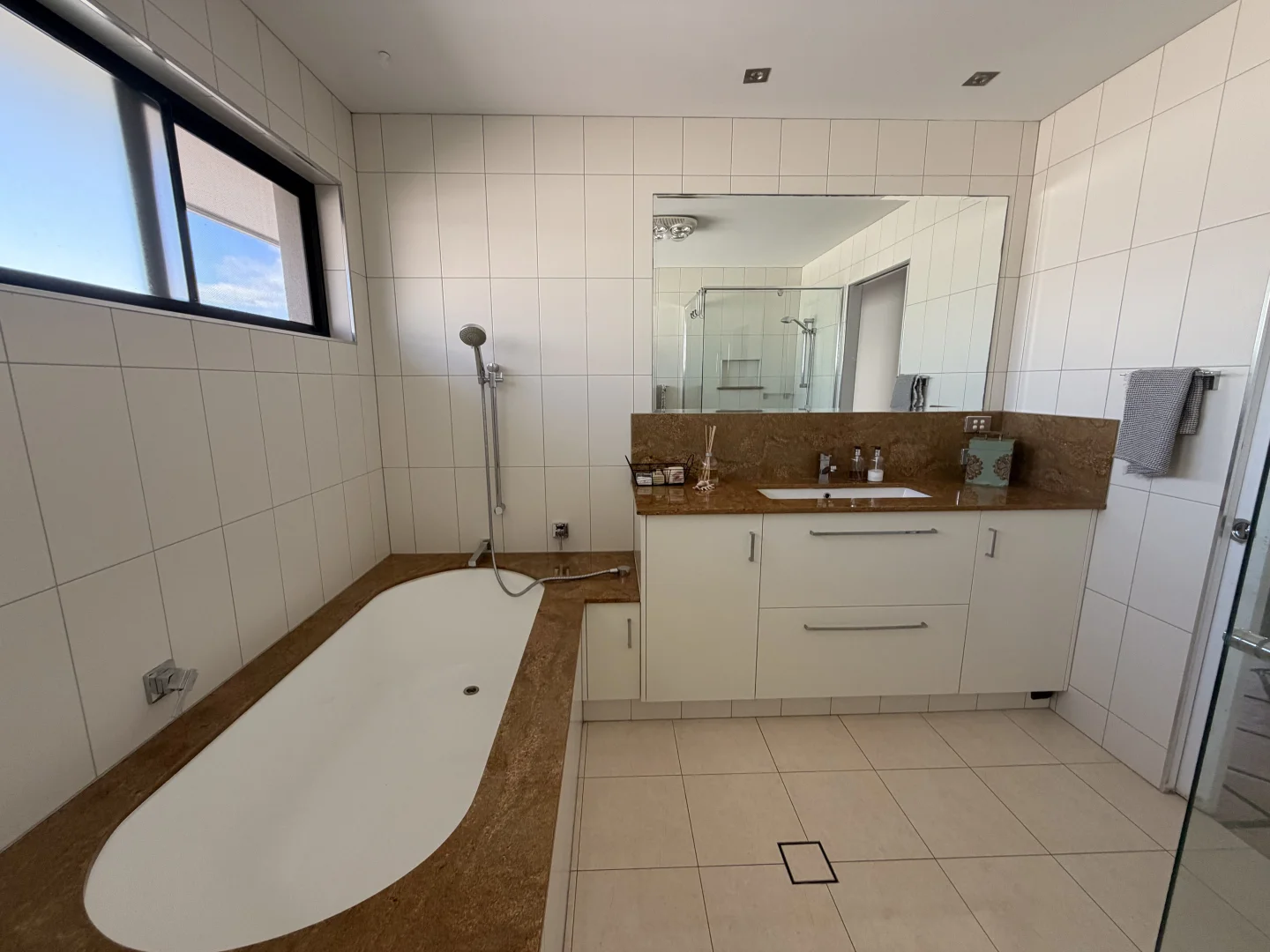 Additional image 22 of 2 Tirau Place, Broadbeach Waters QLD 4218