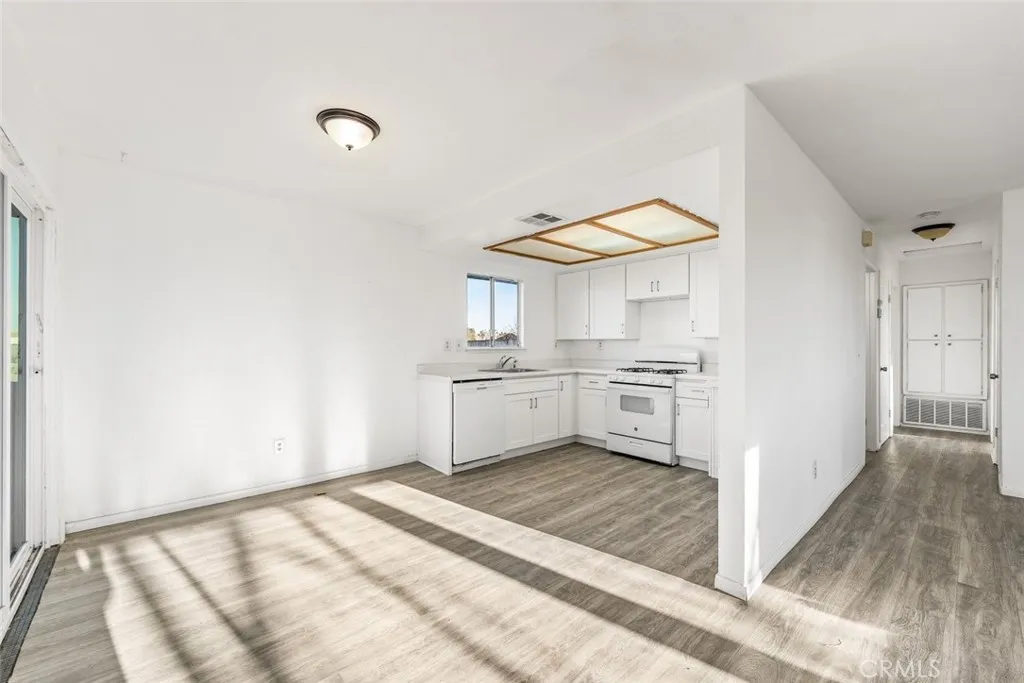 Additional image 57 of 40974 156th Street E, Lake Los Angeles, CA 93535