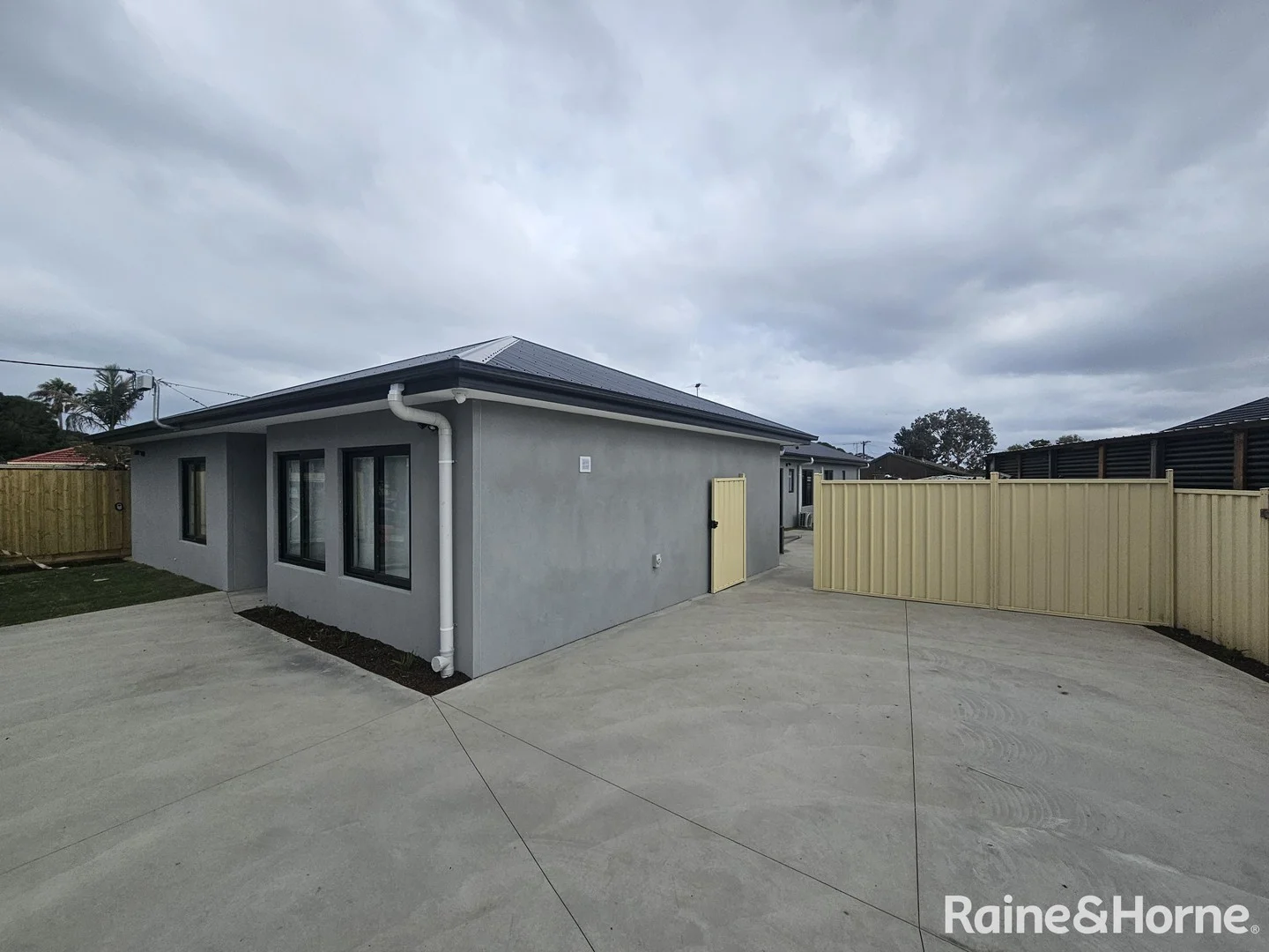 ROOMS 1-12/19 Annetta Court, Albanvale VIC 3021