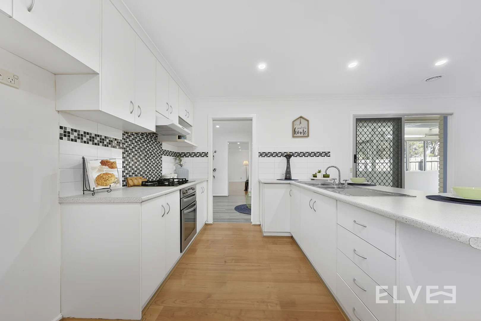 Additional image 8 of 5 Burridge Close, Mill Park VIC 3082
