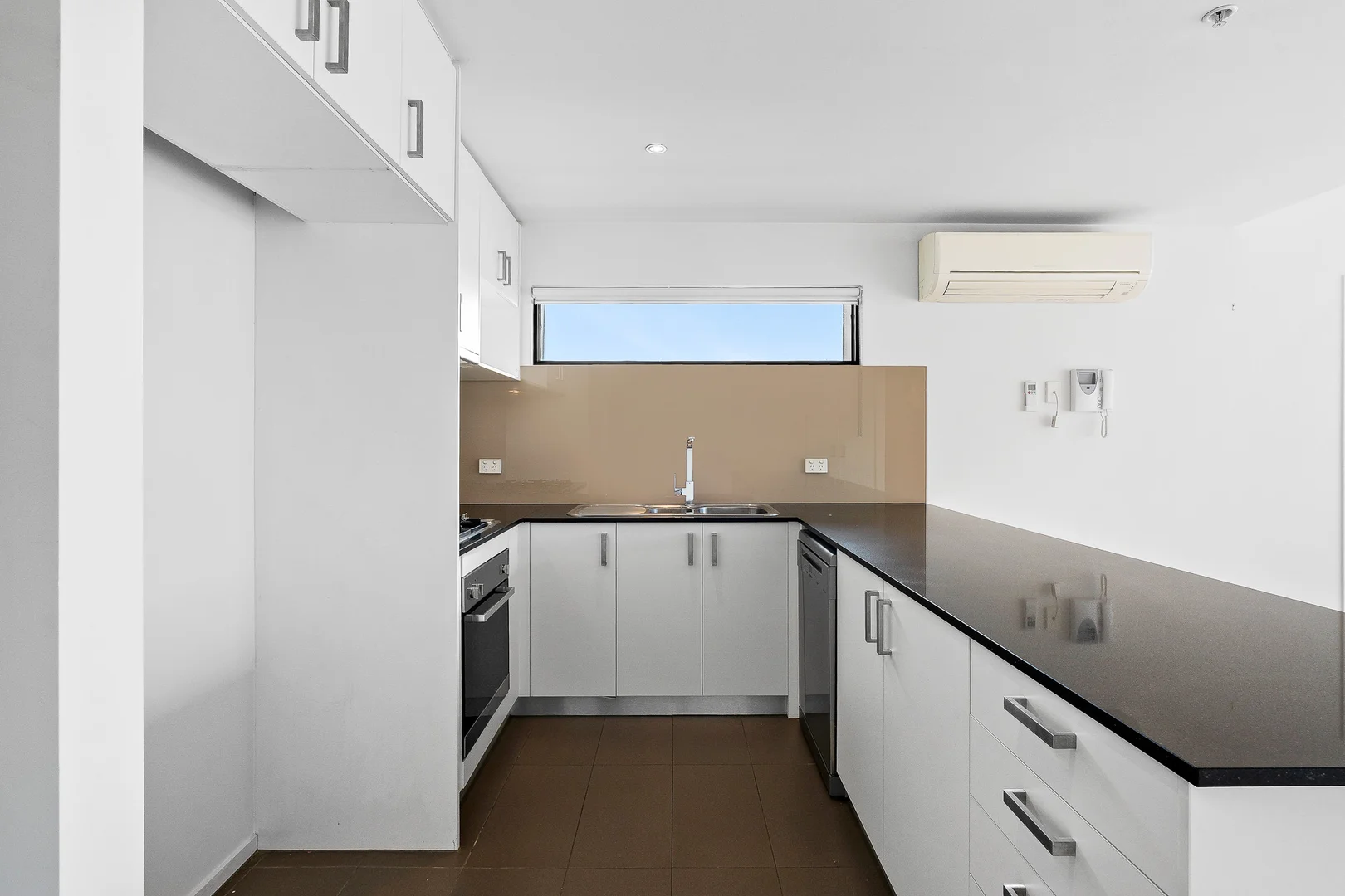 Additional image 2 of 301/388 Keilor Road, Niddrie VIC 3042