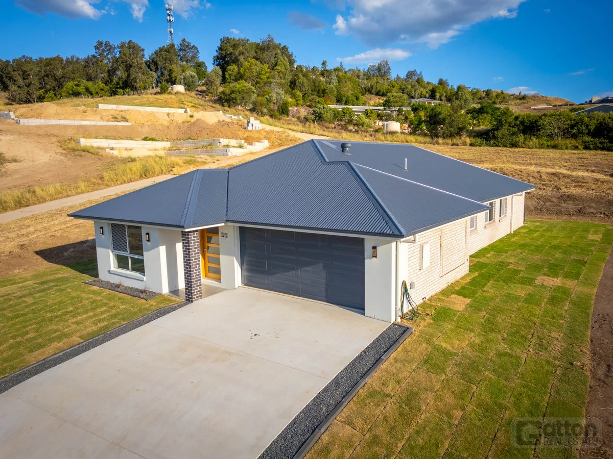10 Monarch Place, Withcott QLD 4352