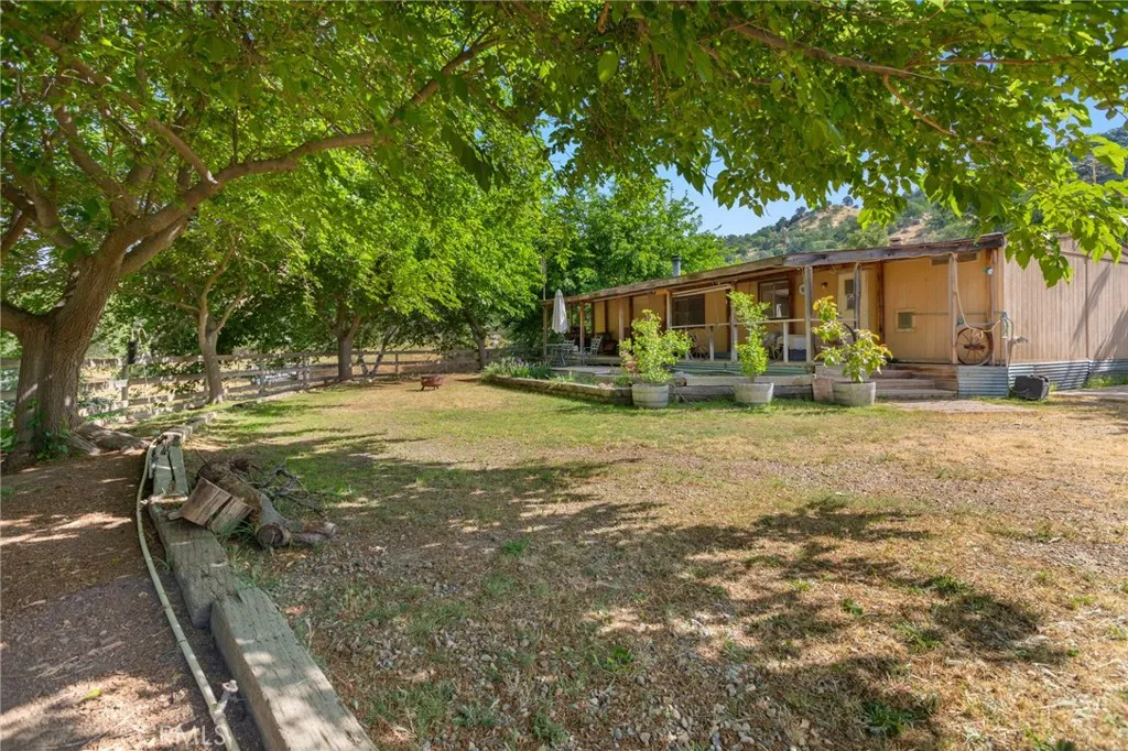Additional image 88 of 39569 Clover Ln, Squaw Valley, CA 93675