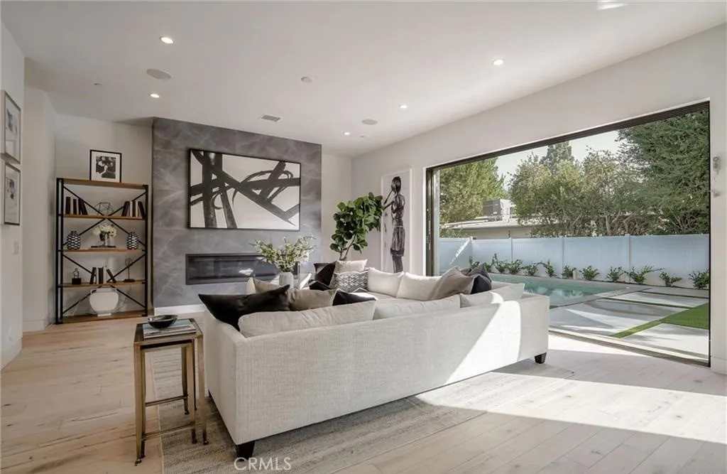 Additional image 12 of 15926 Morrison St, Encino, CA 91436