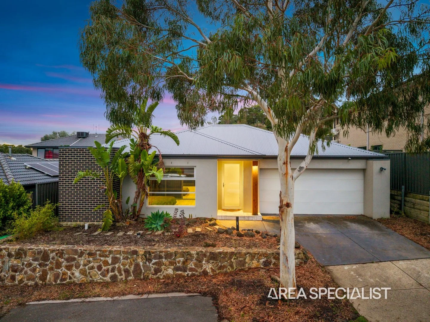 13 Zurich Rise, Pakenham VIC 3810