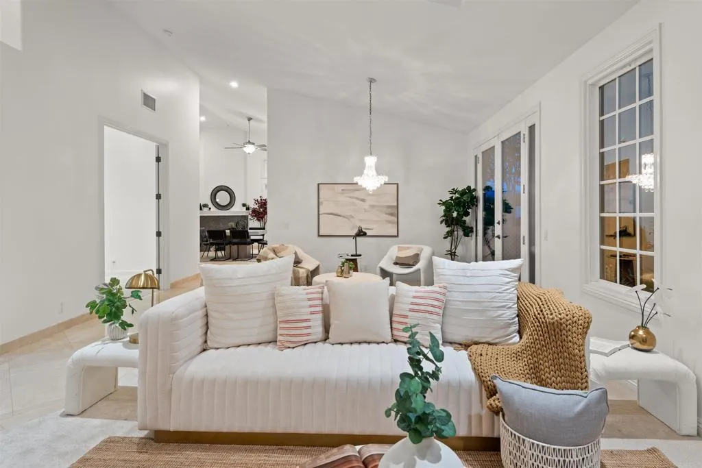 Additional image 50 of 12055 Tretagnier Circle, Rancho Bernardo (San Diego), CA 92128