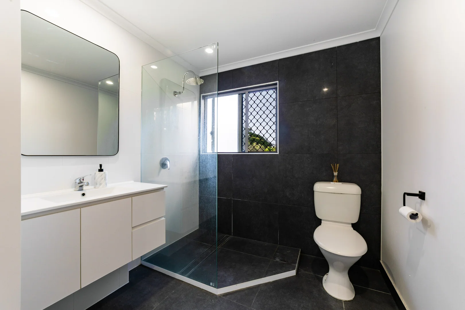 Additional image 21 of 44 Green St, North Mackay QLD 4740