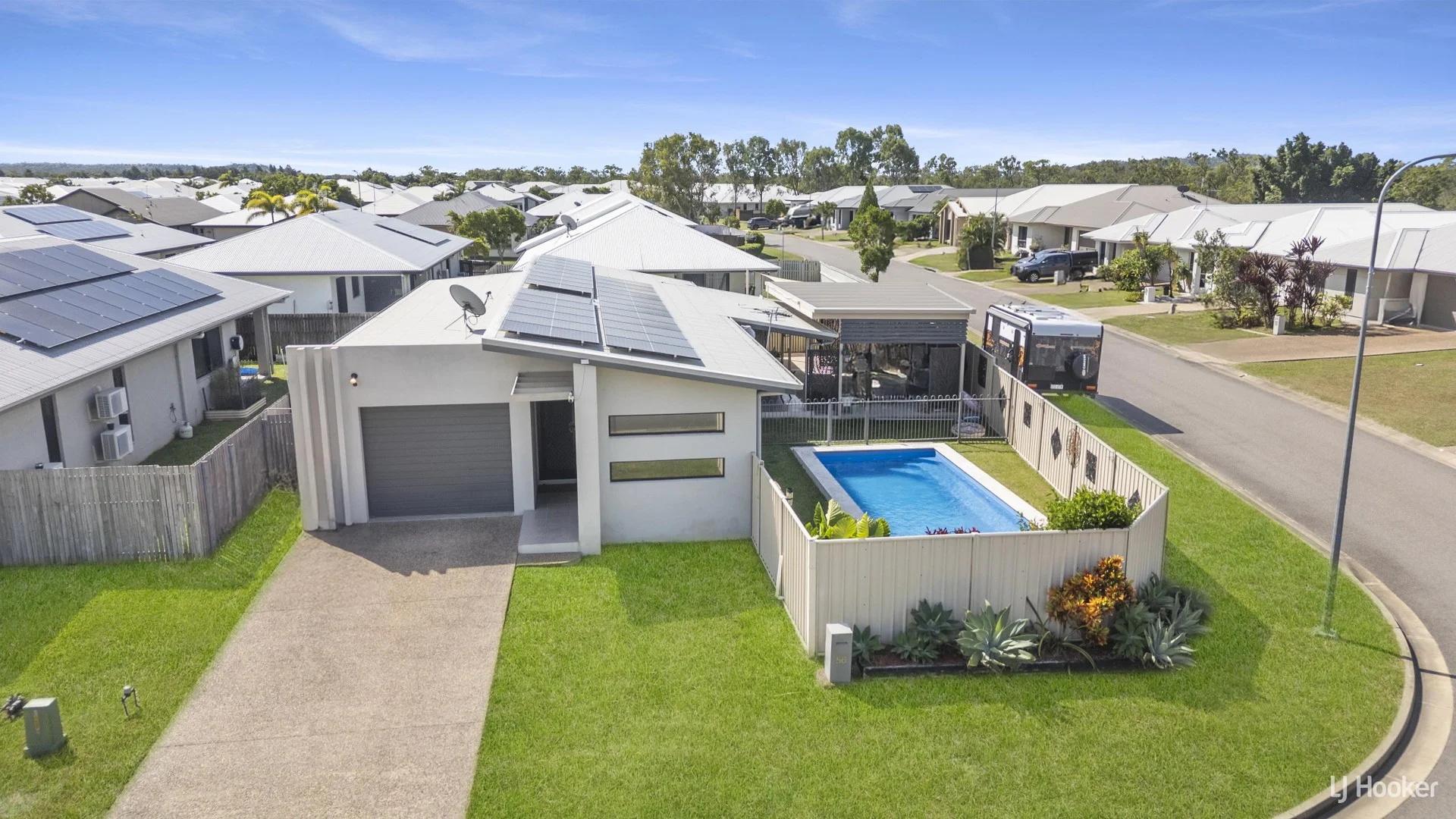 56-58 Iona Avenue, Burdell QLD 4818