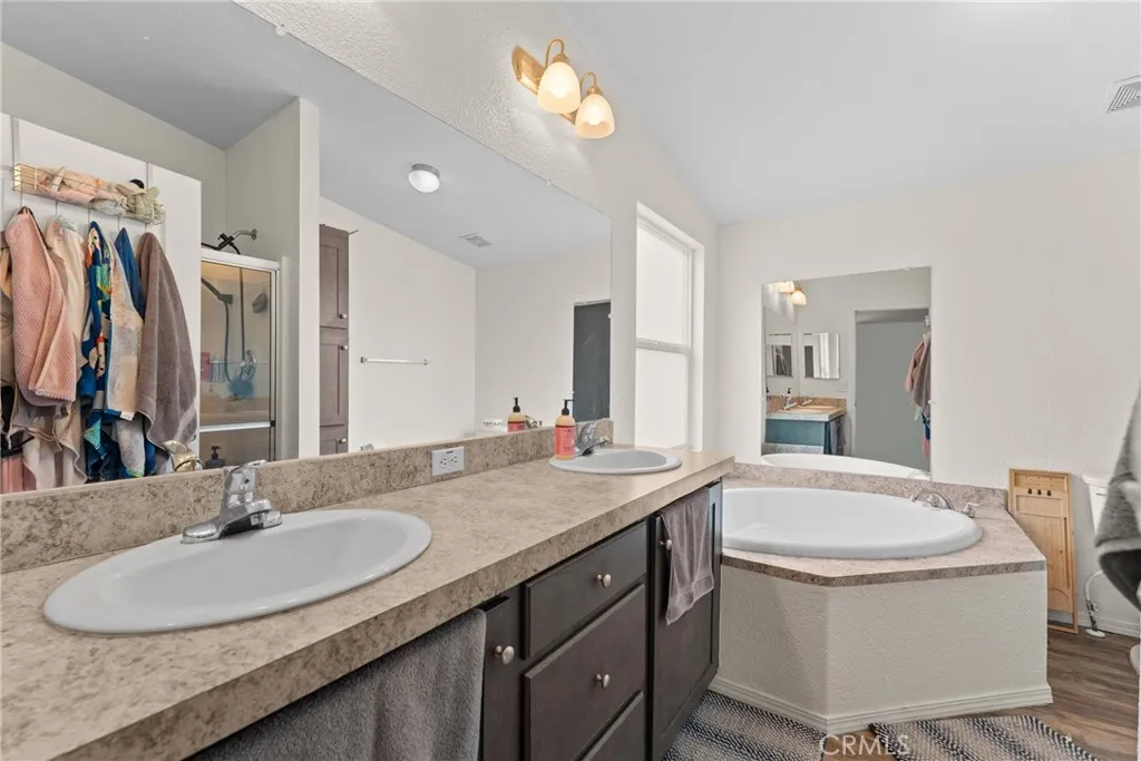 Additional image 52 of 32900 Riverside Dr Unit 53, Lake Elsinore, CA 92530