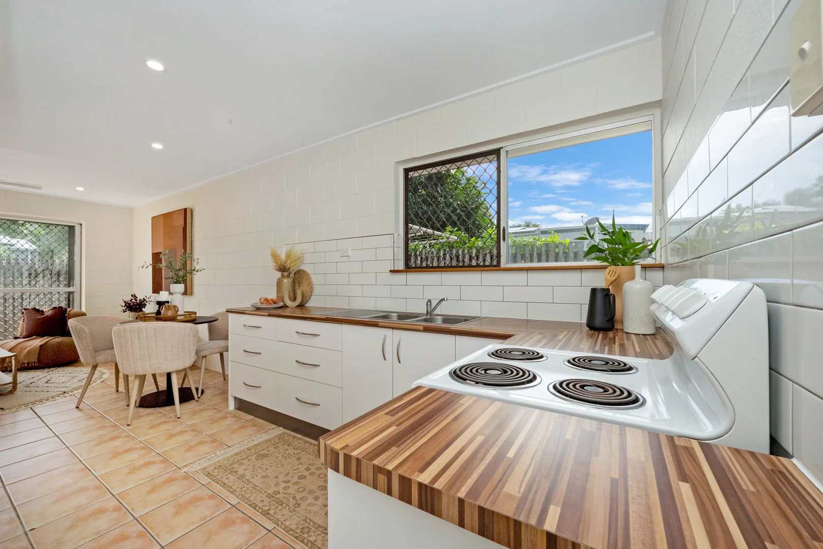 Additional image 4 of 4/16 Vaughn Street, West End QLD 4810