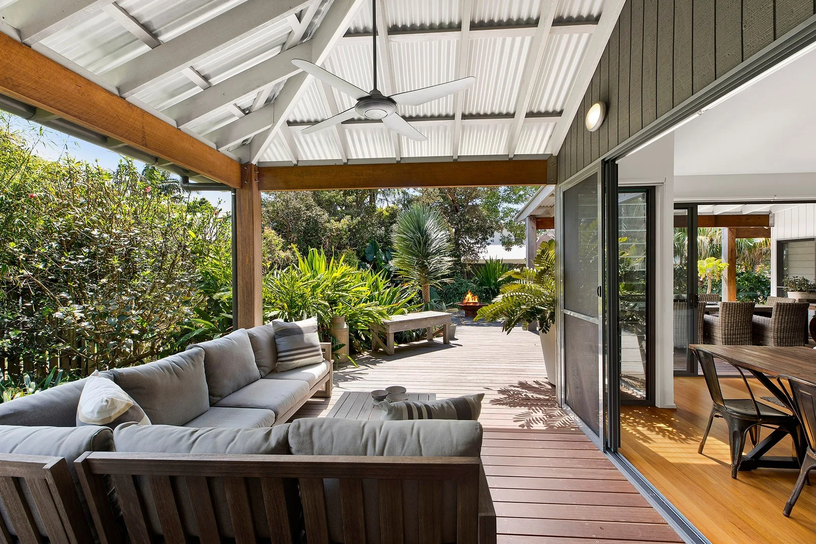 30 Lake Street, North Avoca NSW 2260