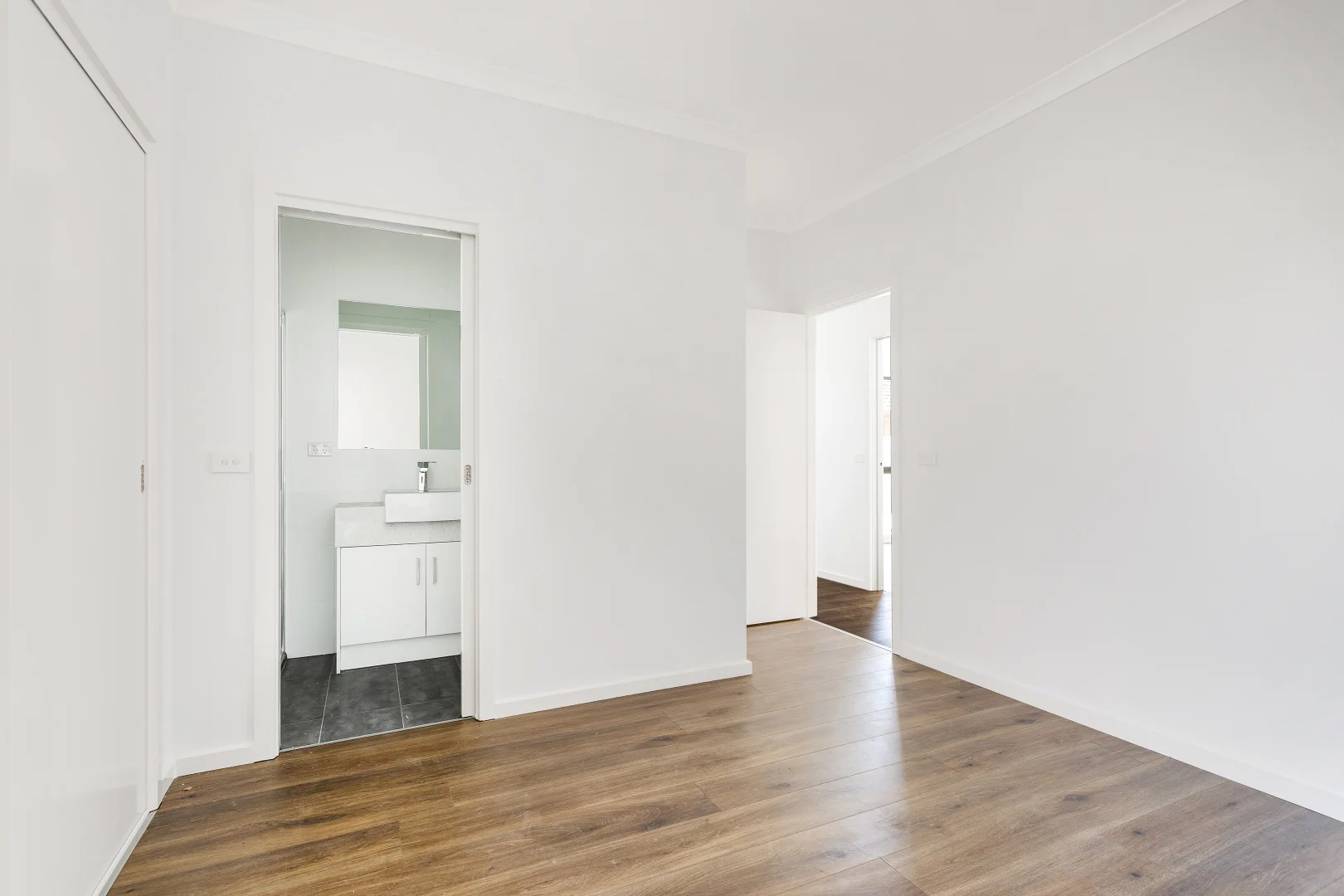 Additional image 5 of 2/10 Victoria St, Altona Meadows VIC 3028