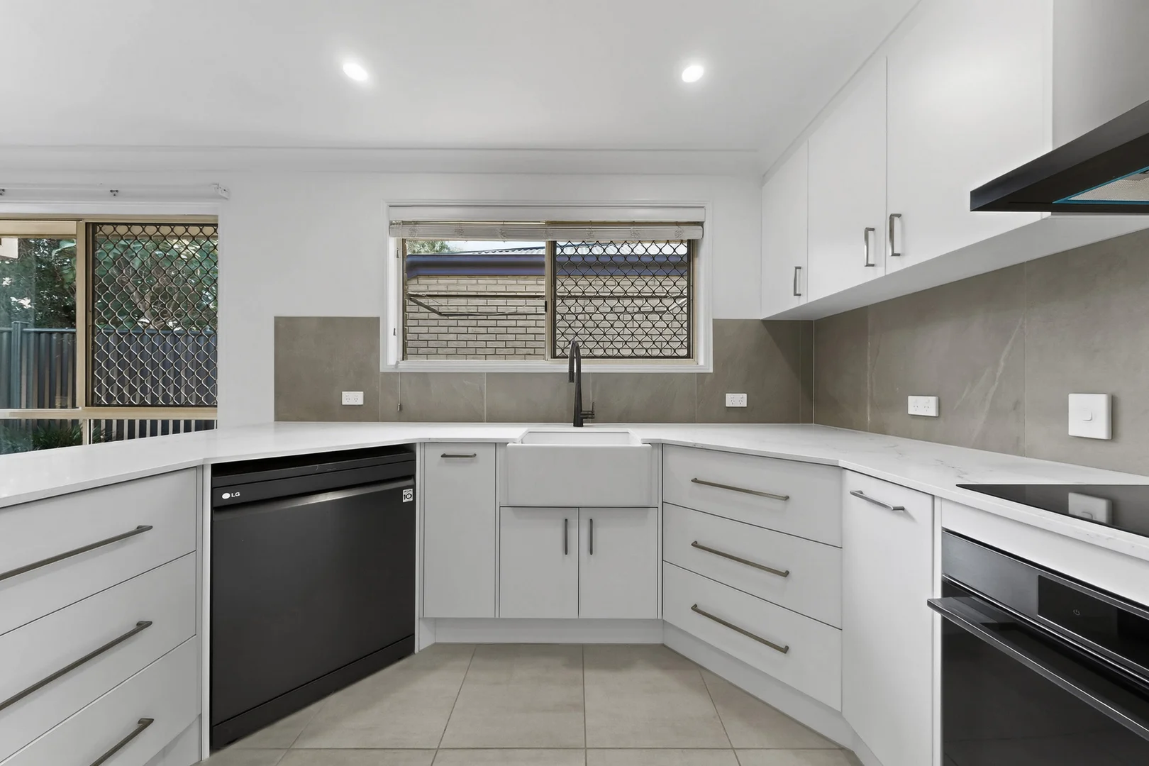 Additional image 5 of 33 Cedar Street, Cannon Hill QLD 4170