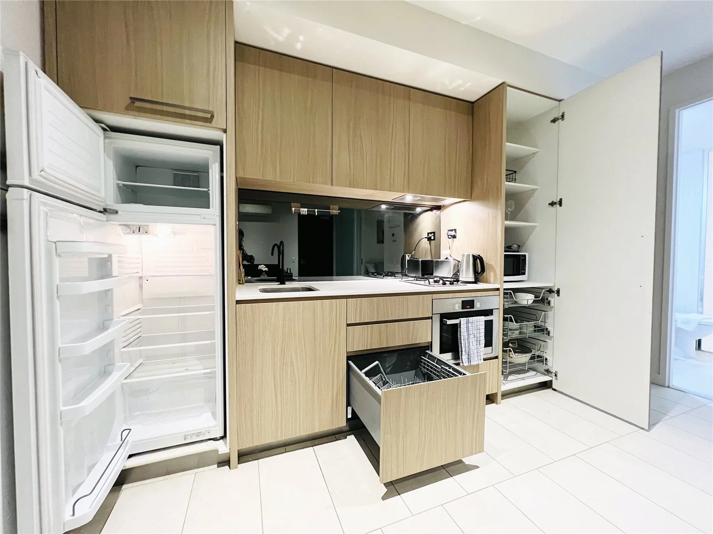 Additional image 4 of 409/120 Abeckett Street, Melbourne VIC 3000