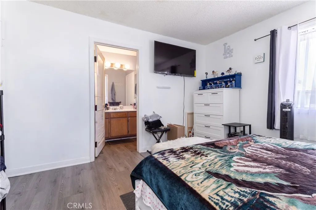 Additional image 11 of 14325 Terra Bella St, Panorama City, CA 91402