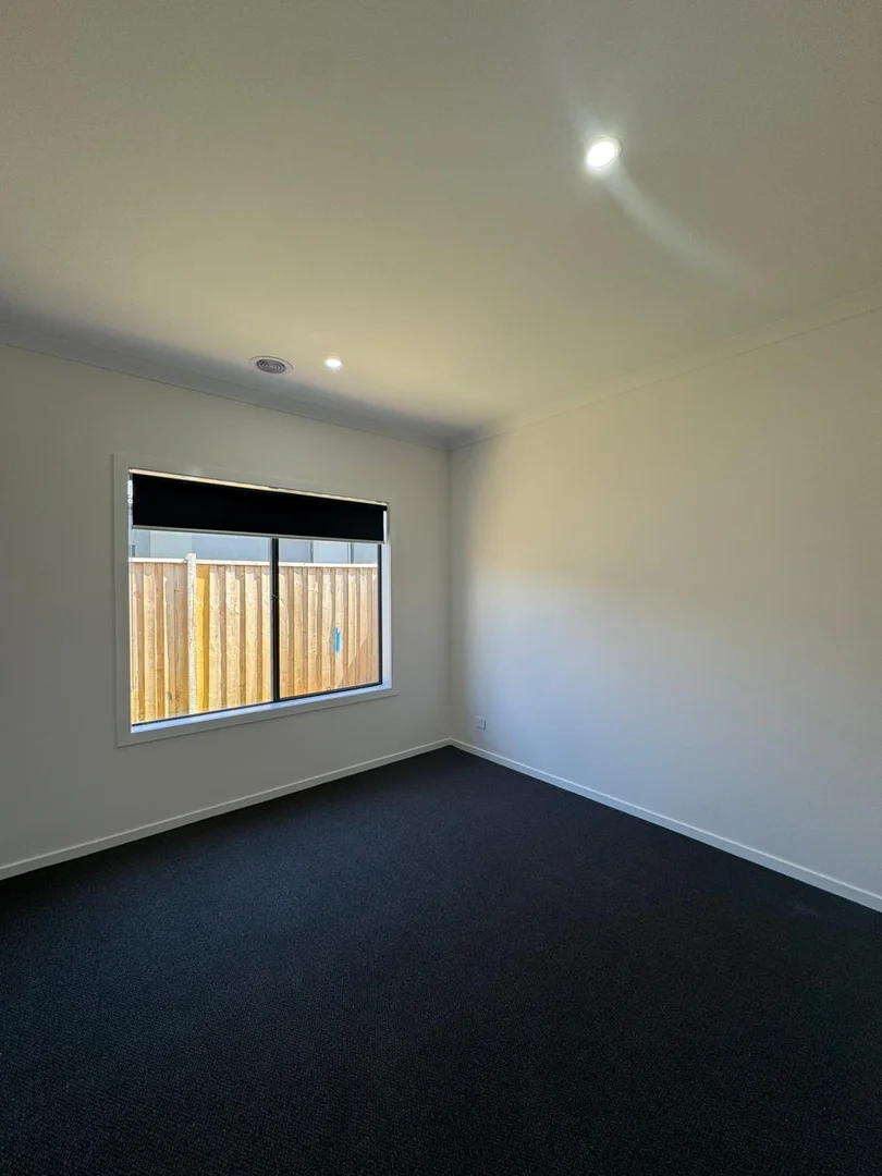 Additional image 4 of 355D Centre Road, Berwick VIC 3806