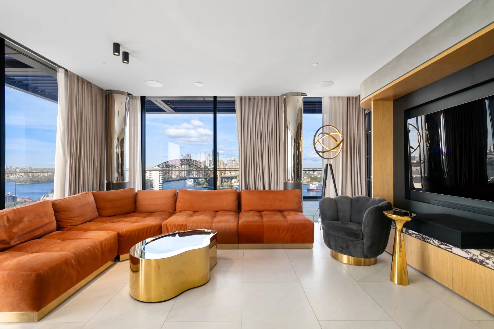 Additional image 3 of 2002/61 Lavender Street, Milsons Point NSW 2061