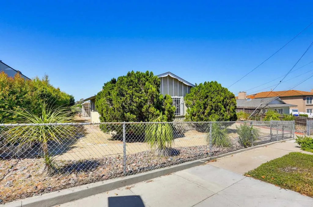 Additional image 55 of 7128 Jacmar Avenue, San Diego, CA 92114