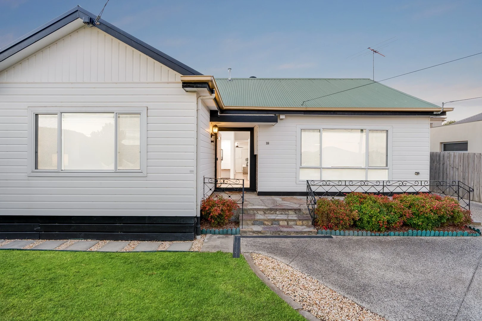 18 Cornish Avenue, Belmont VIC 3216