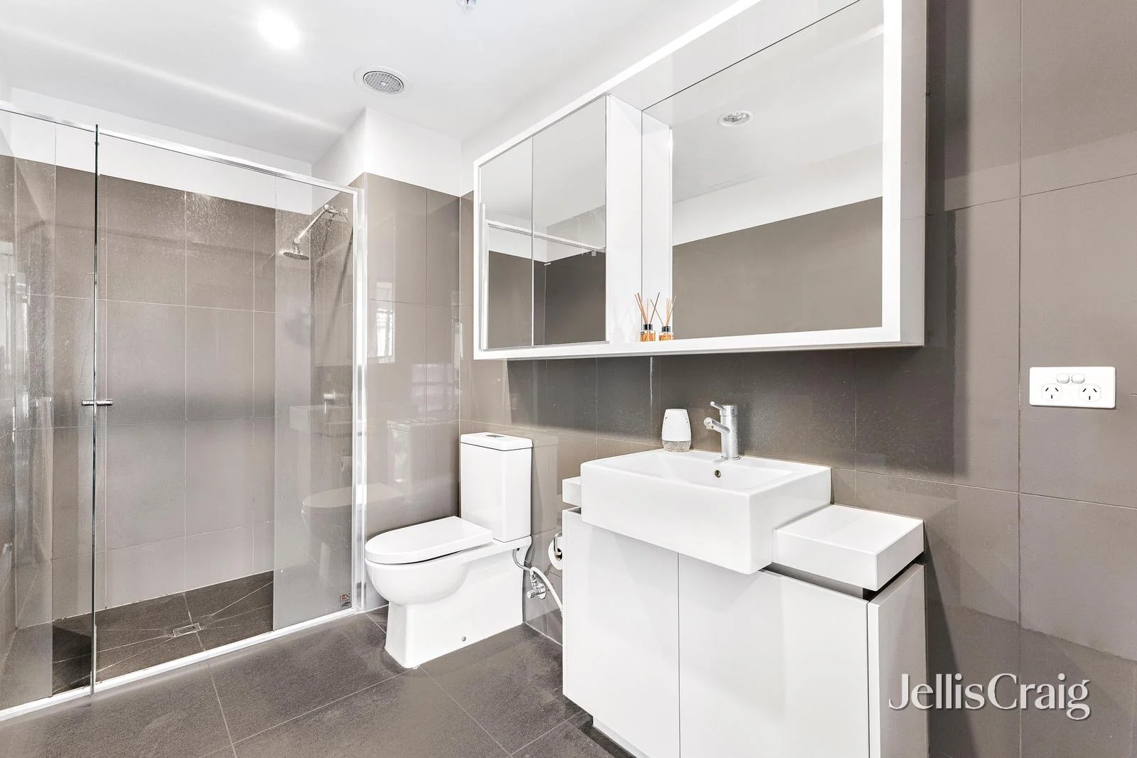 Additional image 5 of 209C/23 Cumberland Road, Pascoe Vale South VIC 3044