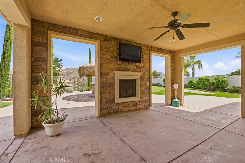 11868 Viola Cir, Corona, CA 92883