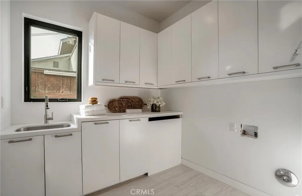 Additional image 60 of 15926 Morrison St, Encino, CA 91436