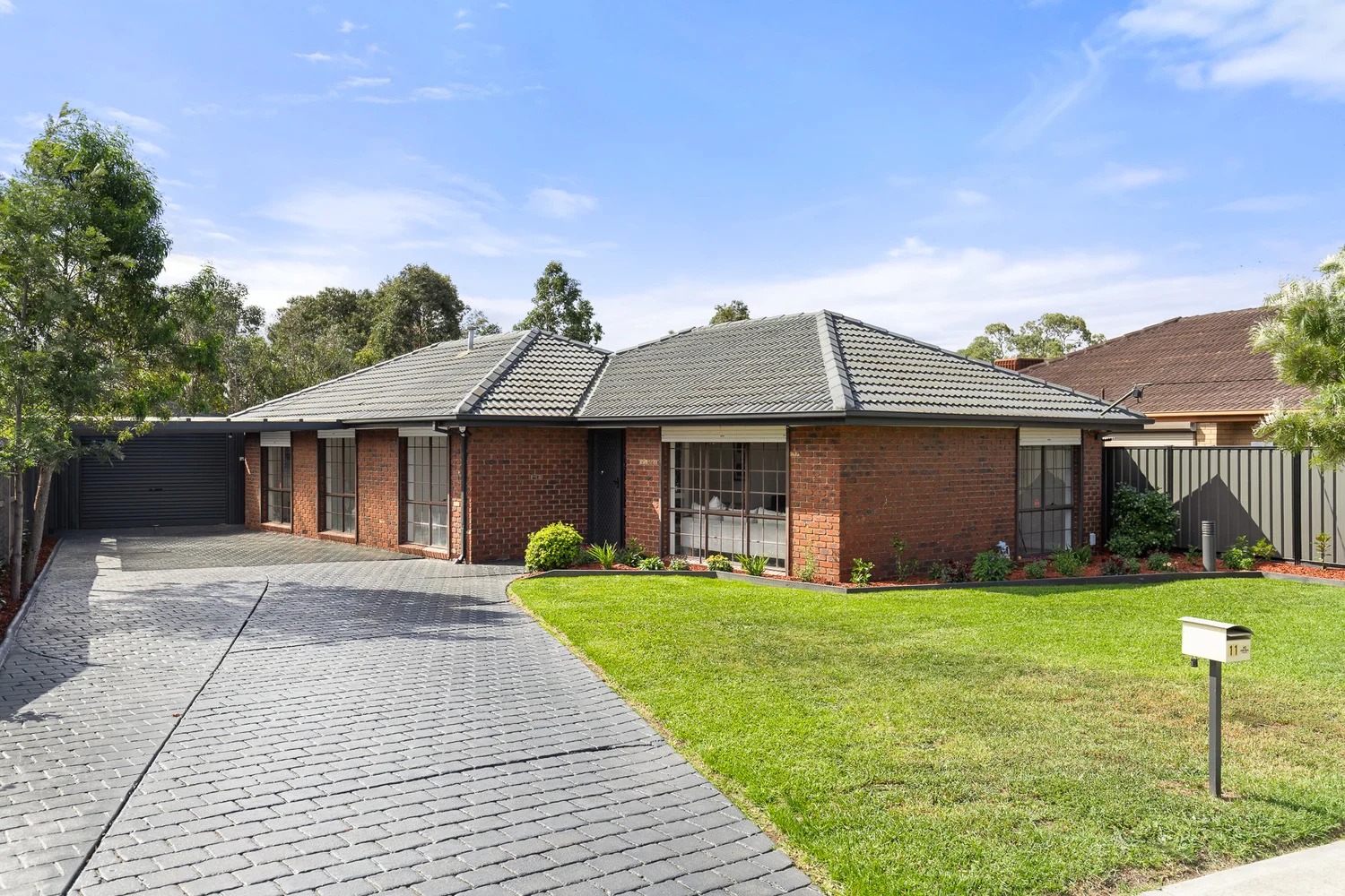 11 Valewood Drive, Kealba VIC 3021